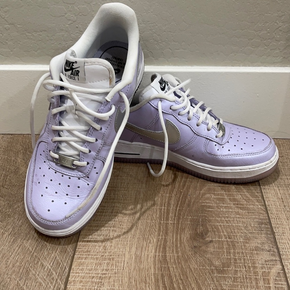 Purple Nike Air Force1, with silver swoosh.